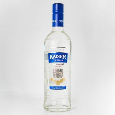 Fedezd fel a(z) Kaiser Vodka Herbal 0,5 37,5% terméket a webáruházunkban! Kiváló választás a baráti összejövetelekhez.
